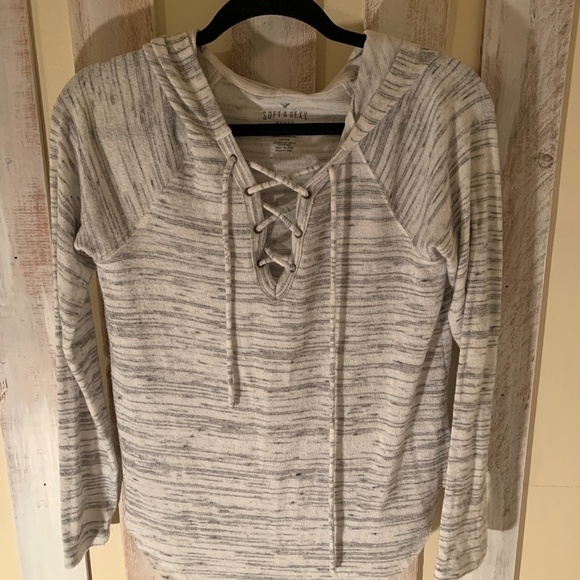 AE Soft and Sexy Marbled Grey Pullover - Picture 3 of 6